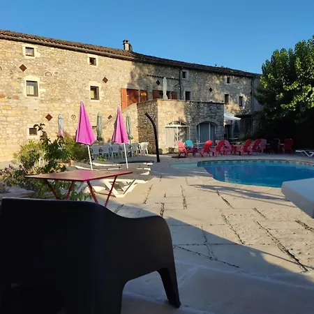 Ardèche Les Cigales, Murier Piscine Partagée